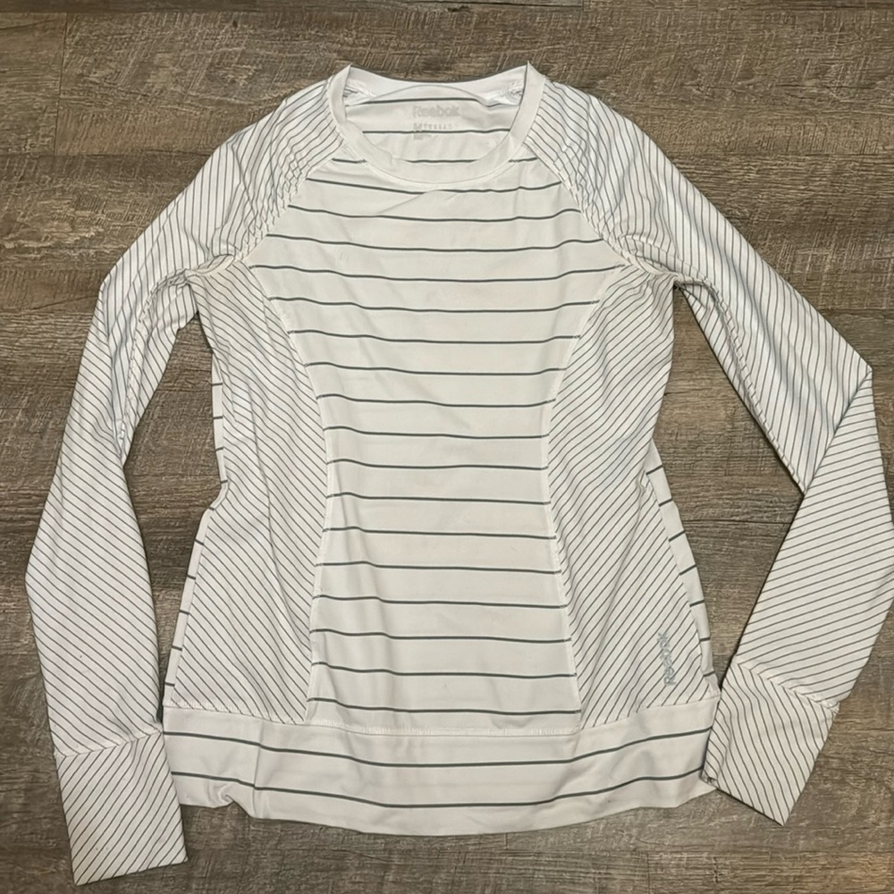 🤍Reebok Longsleeve M🤍